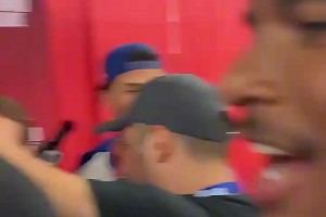 风雨同舟！狄龙此前对杰伦格林：下次打火箭对你是动力！